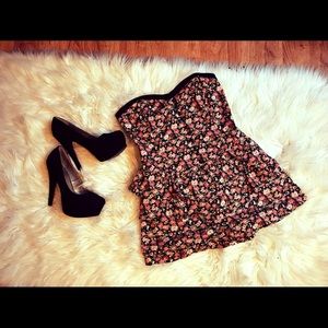 Flower ruffle romper